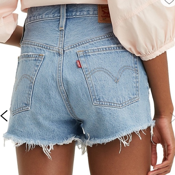 Levis high rise shorts - Picture 2 of 6